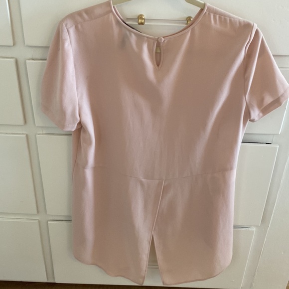 Bcbg max azria split back top blush - Picture 2 of 3